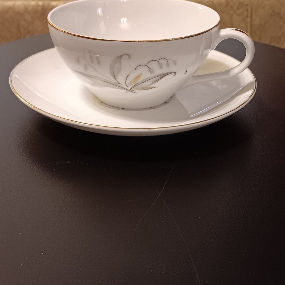 Vintage 1961 Golden Rhapsody Tea Cup and Saucer Kaysons Fine China Japan - Picture 4 of 9